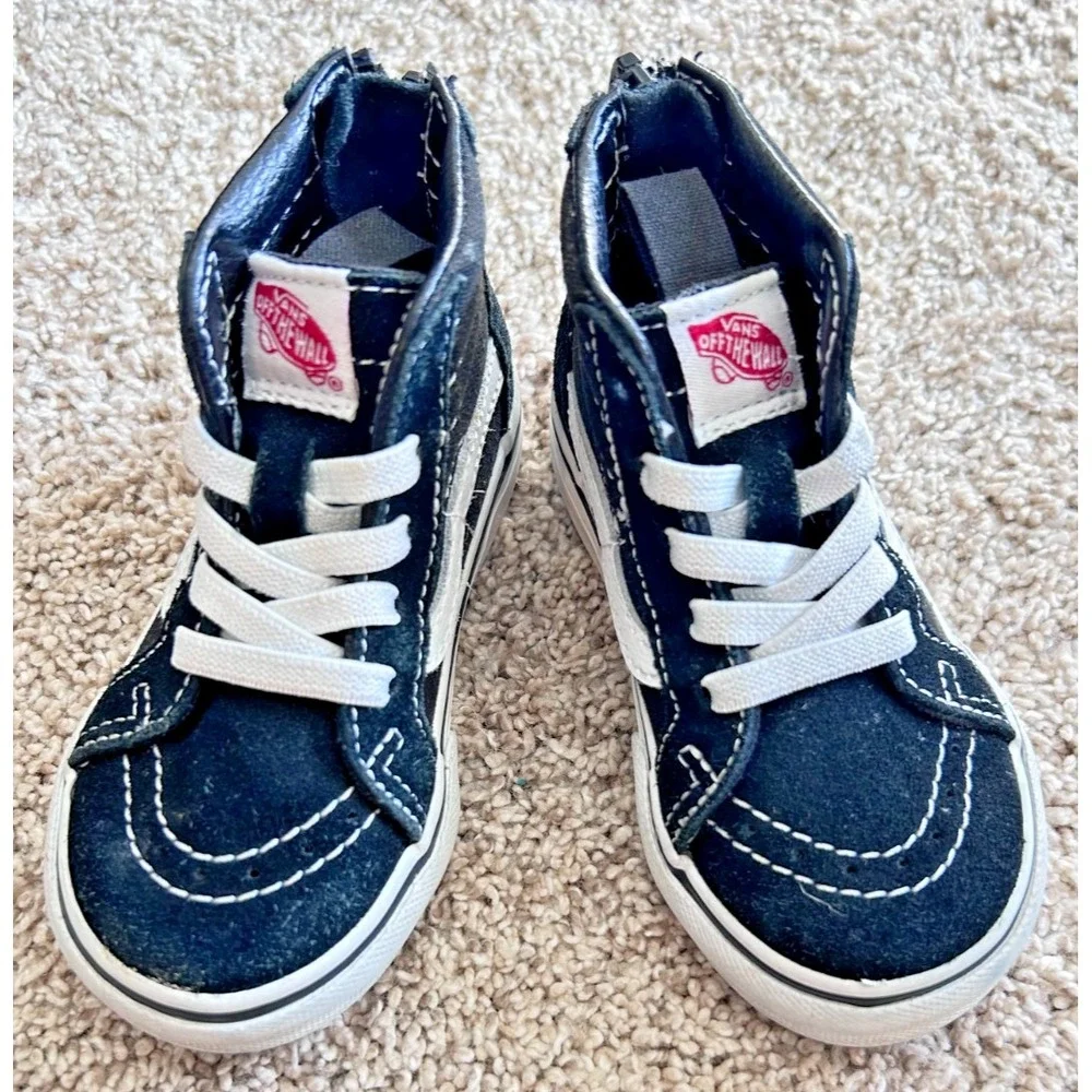 Vans Sk8-Hi Black Streetwear Skate Side Zip‎ Sneaker - Toddler 5.5